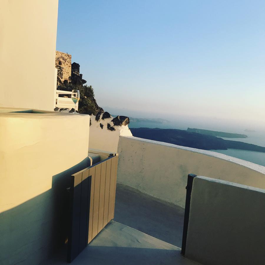 Pearl On The Cliff & By Pearl Collection Imerovigli (Santorini)