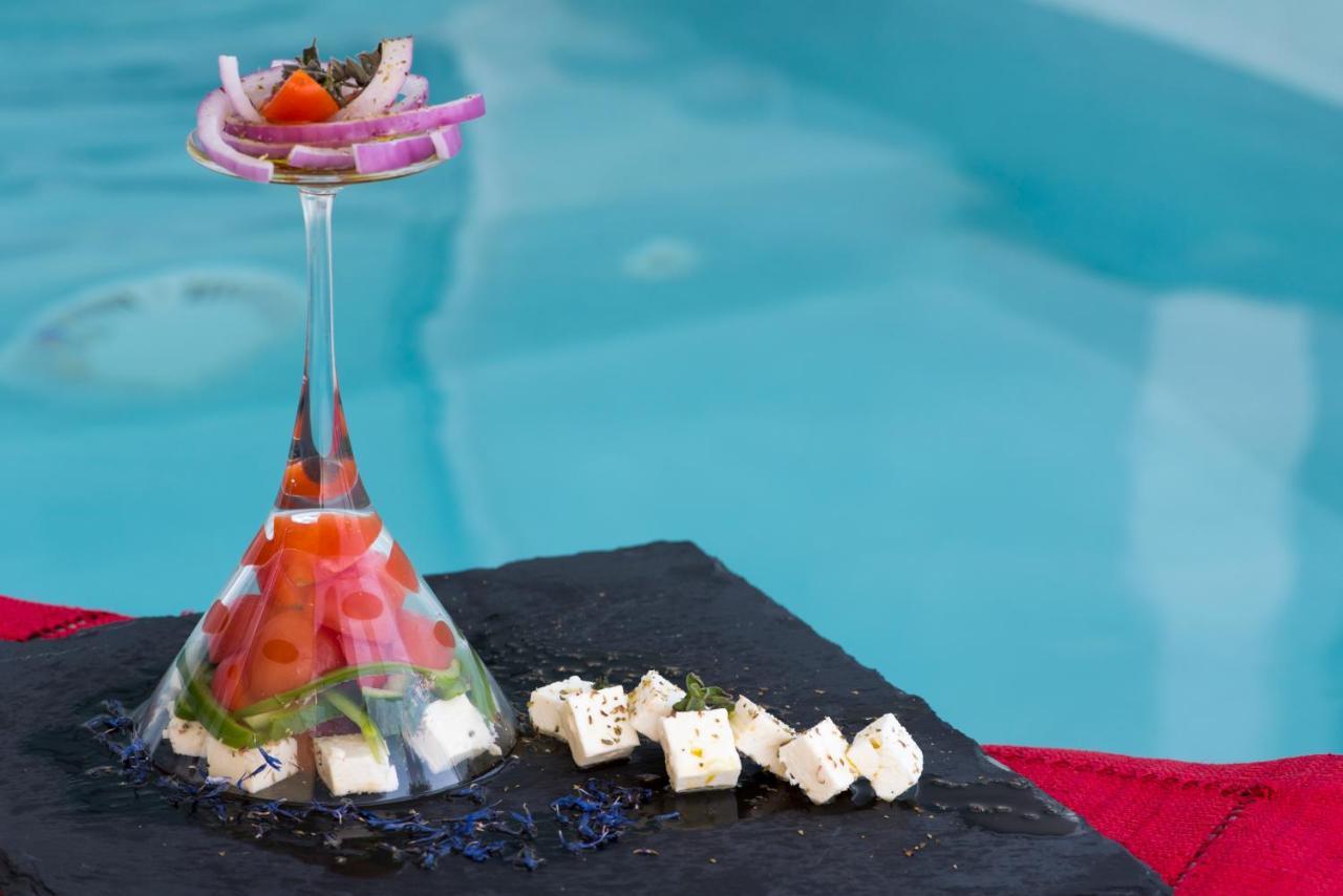 Pearl On The Cliff & By Pearl Collection 3* Imerovigli (Santorini)