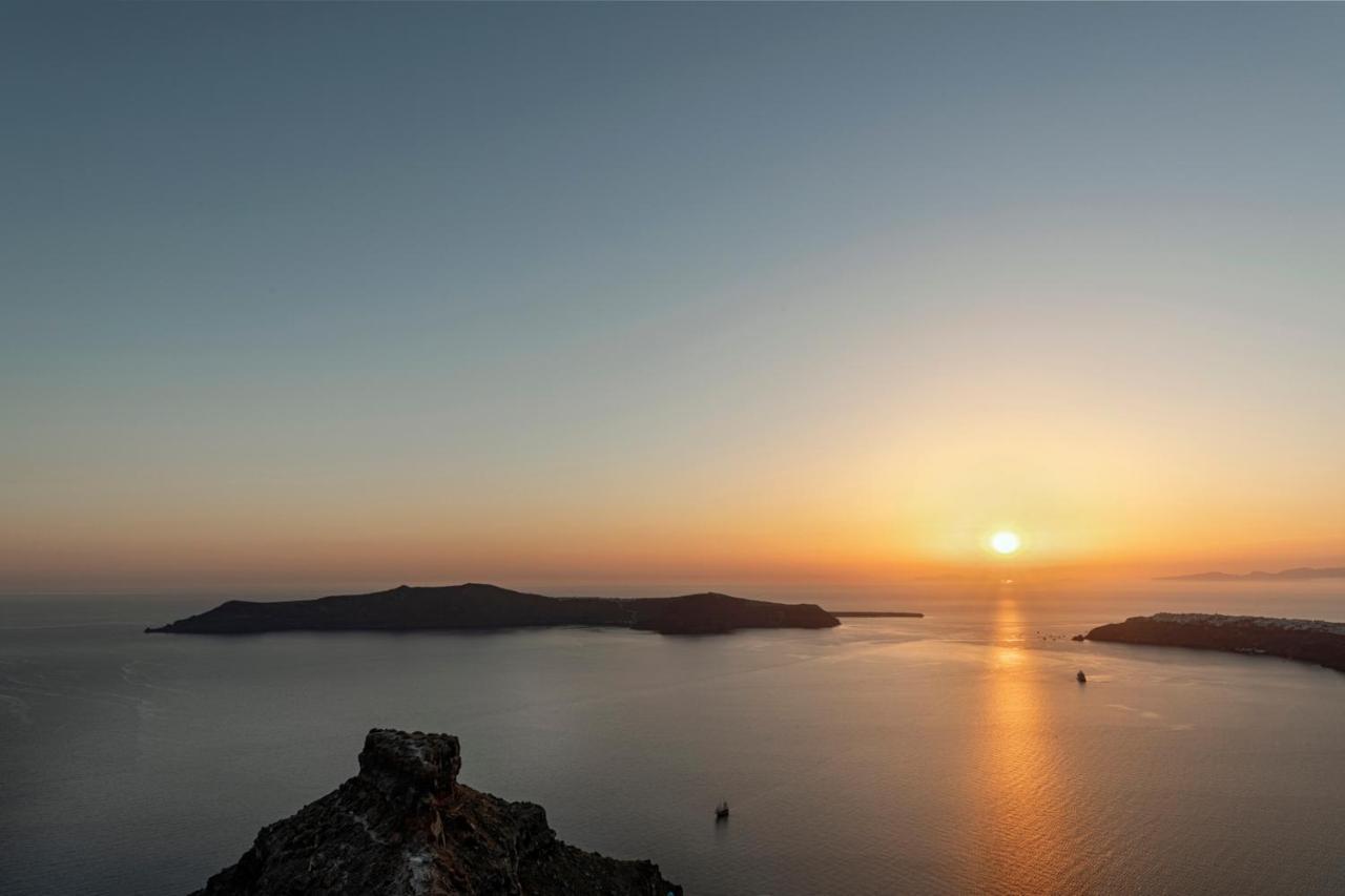 Pearl On The Cliff & By Pearl Collection 3* Imerovigli (Santorini)