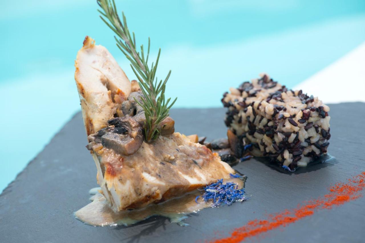 Pearl On The Cliff & By Pearl Collection 3* Imerovigli (Santorini)